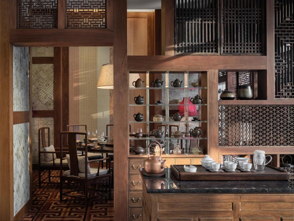 rosewood guangzhou bar