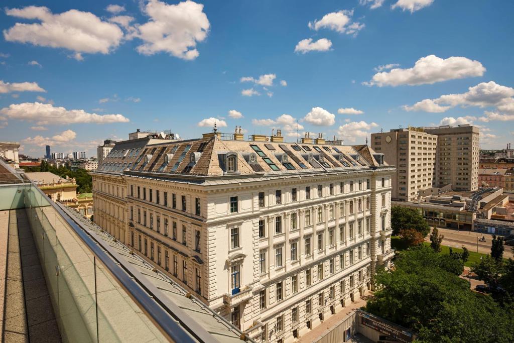 the ritz carlton vienna widok z hotelu