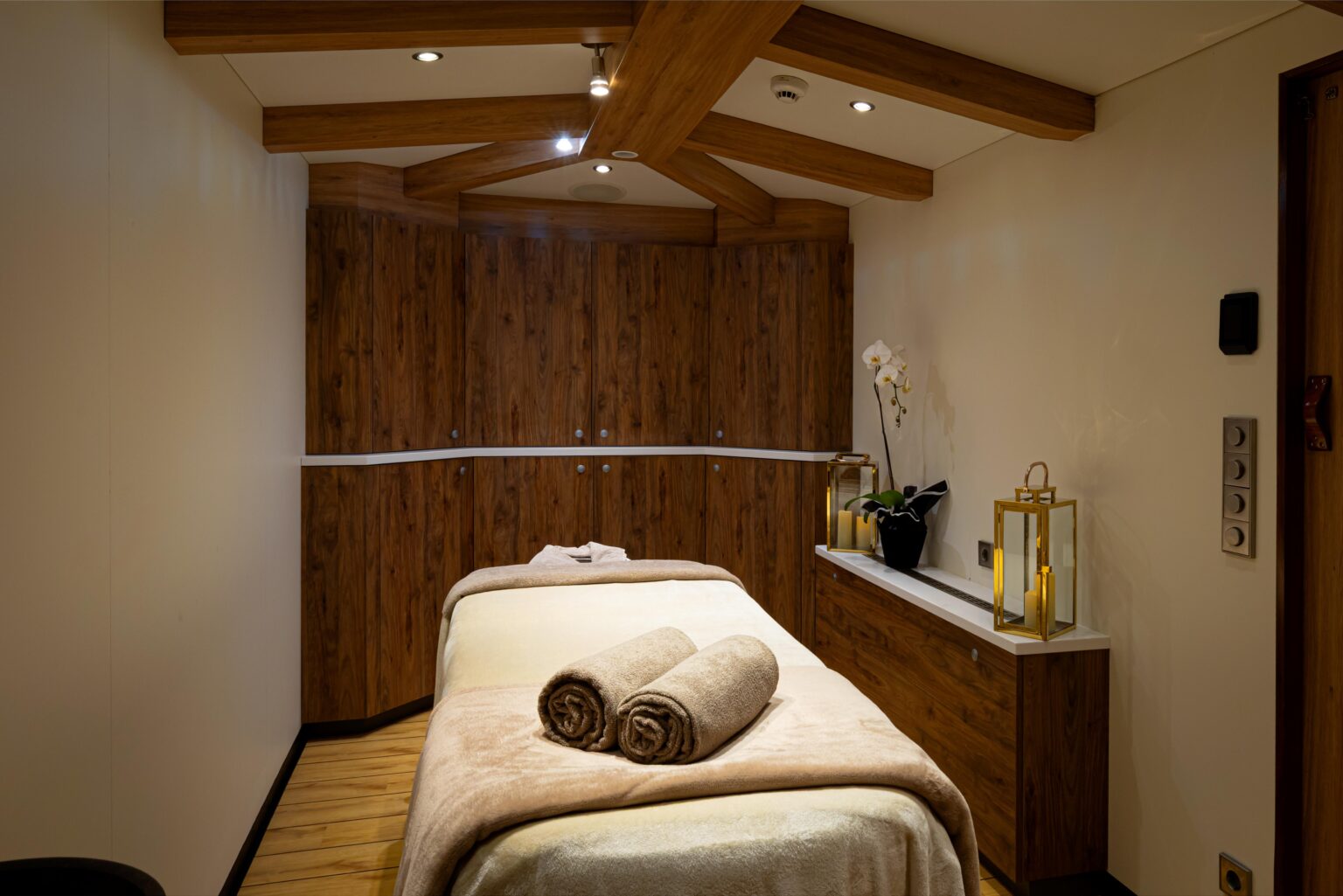 aqua lares spa jacuzzi 002