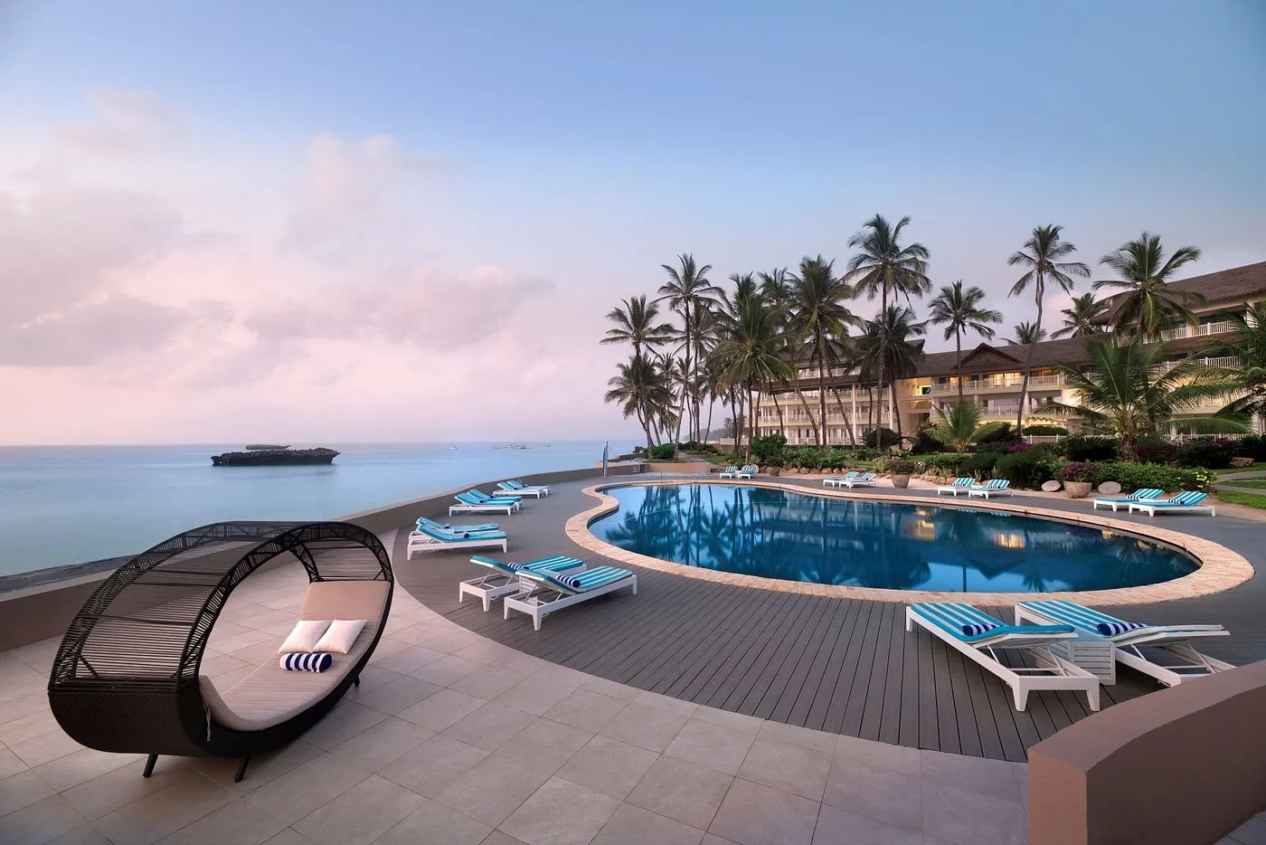 swimming pool (1)