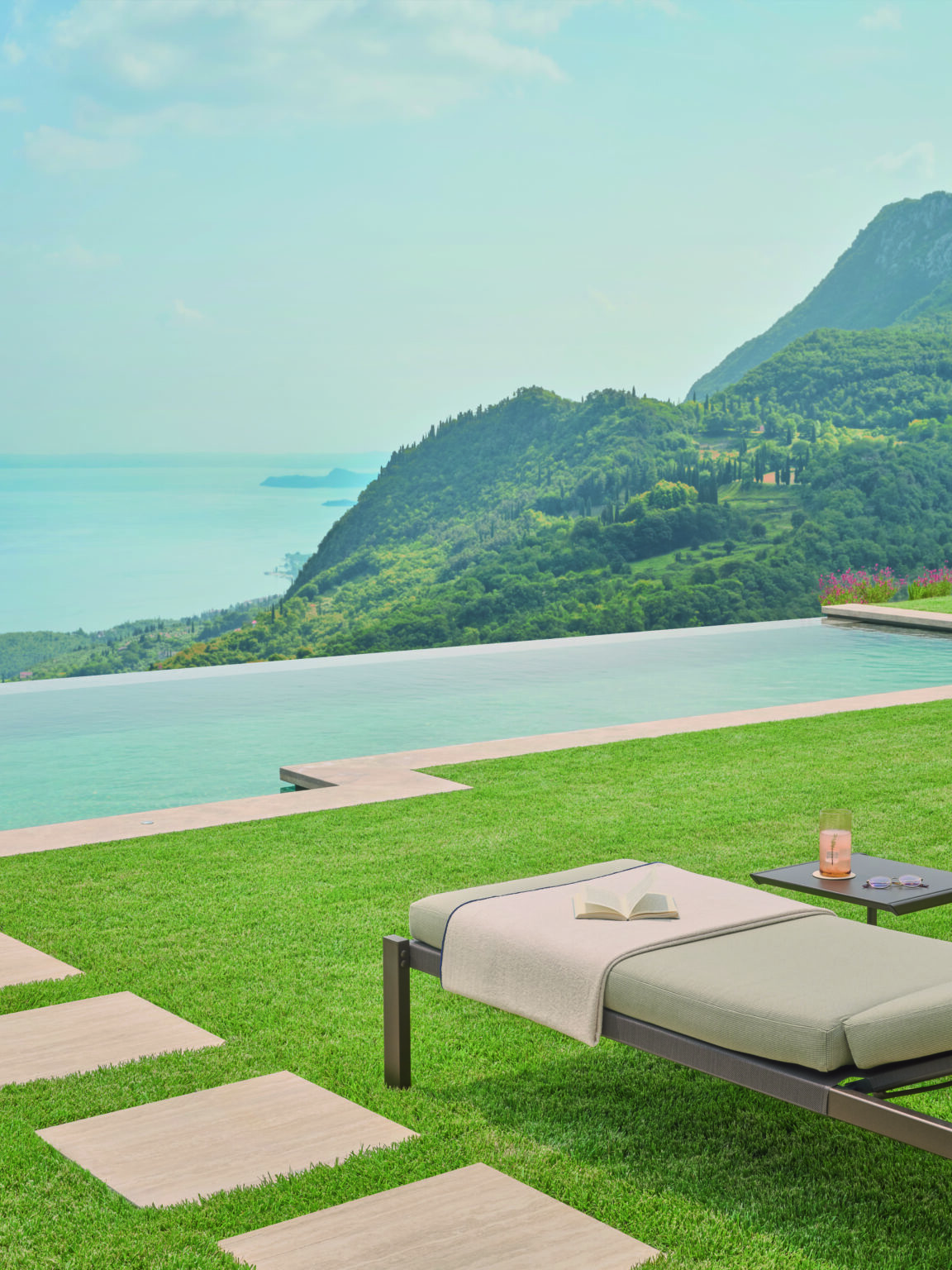 09 private pool