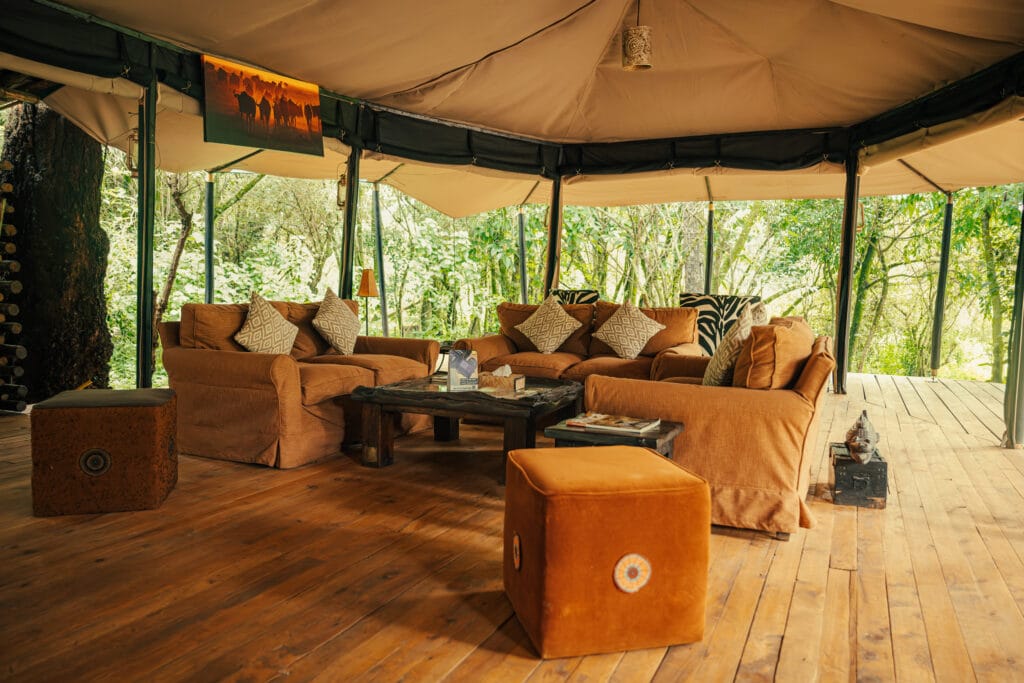 soroi mara bush camp lounge area (1)