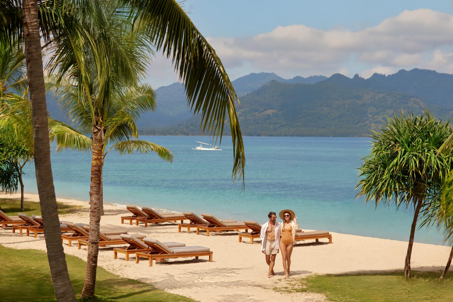 the sira lifestyle beach