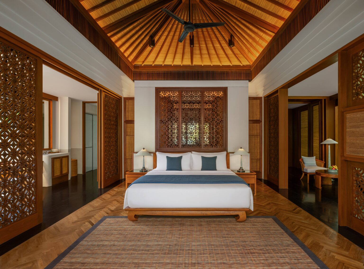 the sira one bedroom beachfront villa, 1 king bed
