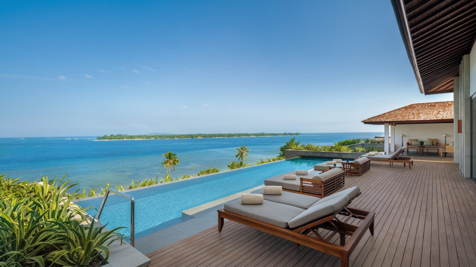 the sira three bedroom presidential suite exterior 001