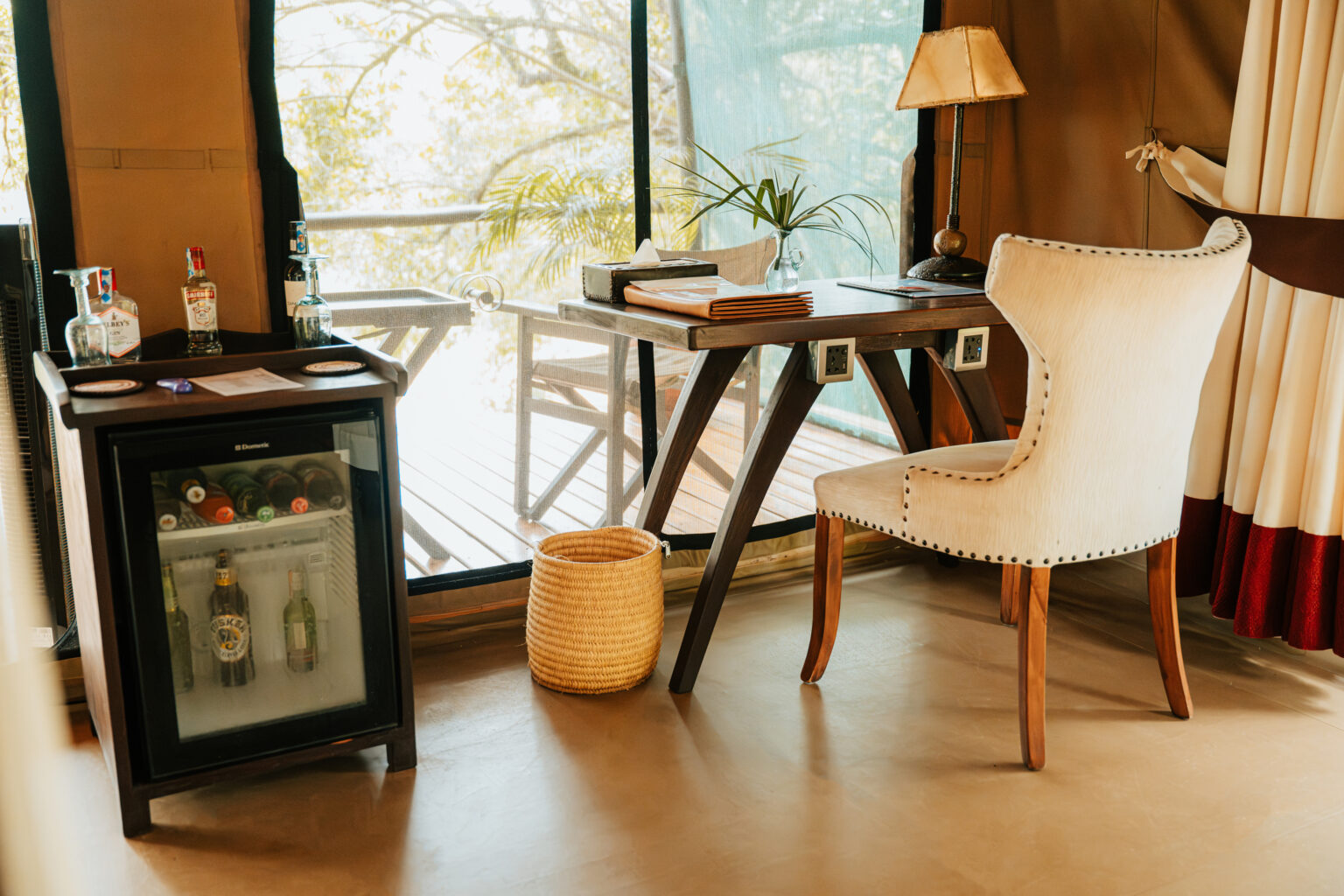 soroi private wing luxury river tent working desk & mini bar