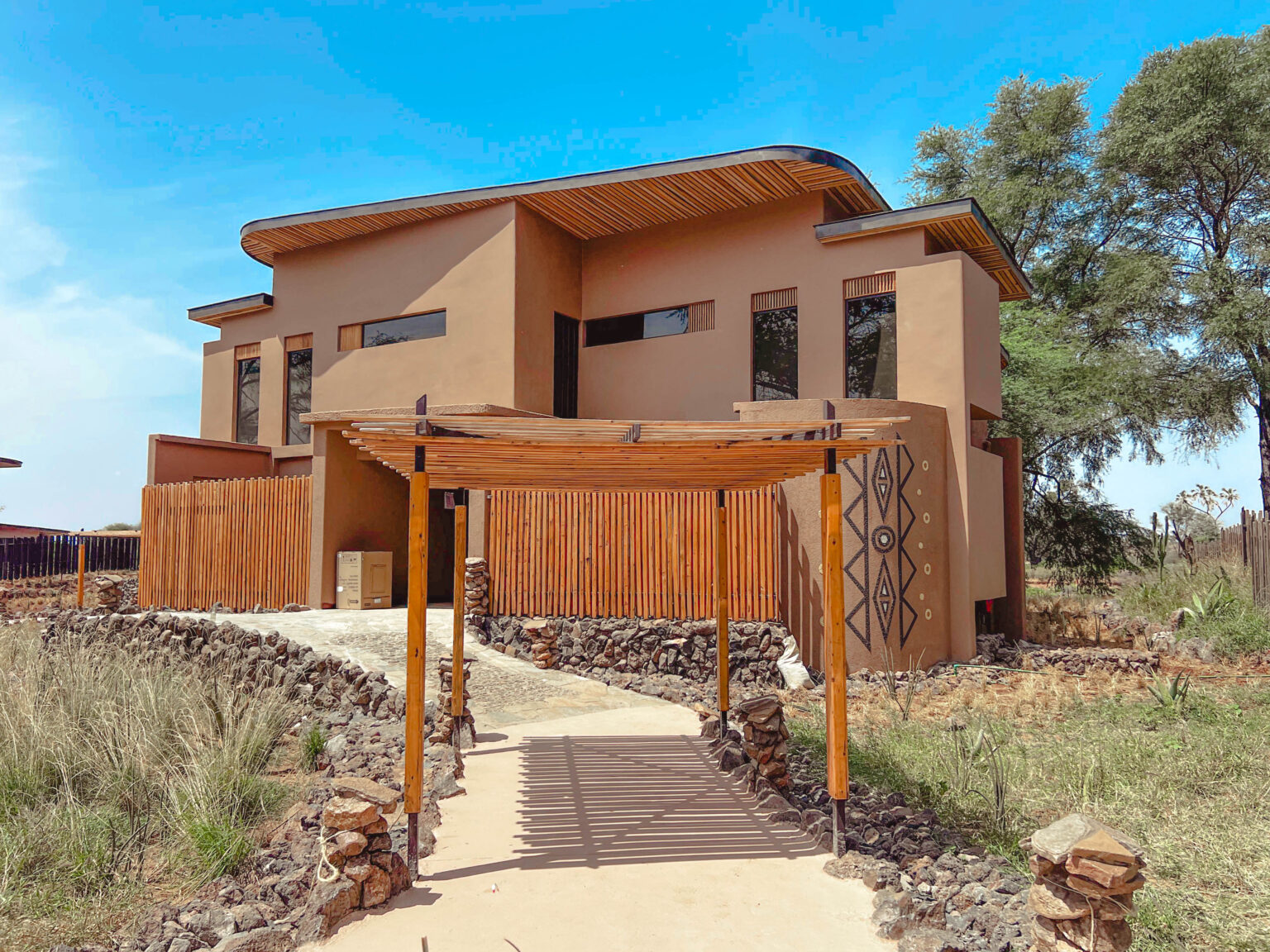 soroi samburu lodge standard room outside view