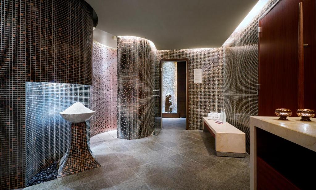 the peninsula tokyo 2