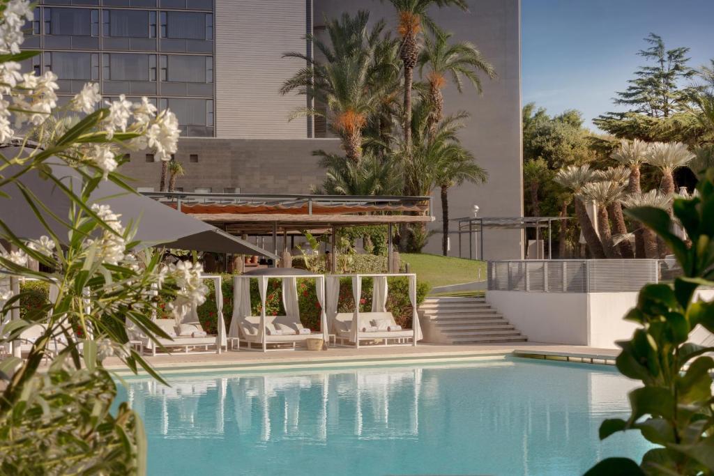 torre melina a gran meliá hotel leżaki hotelowe przy bsaenie