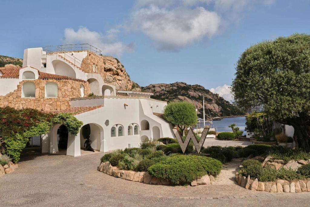 w sardinia poltu quatu wjazd do hotelu