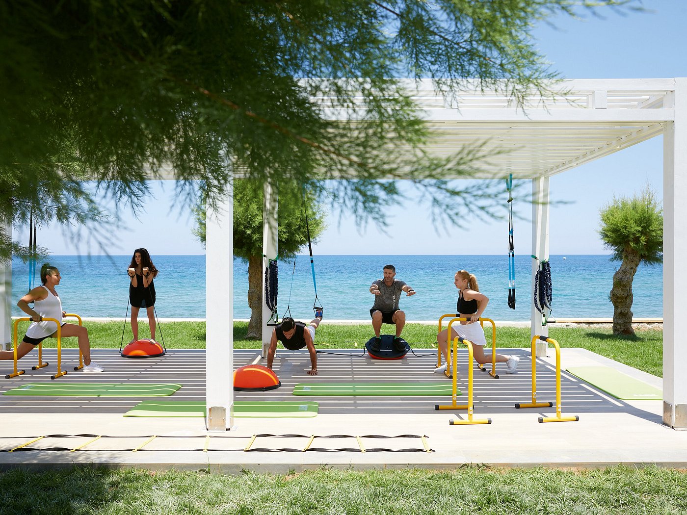 outdoors gym for fitness