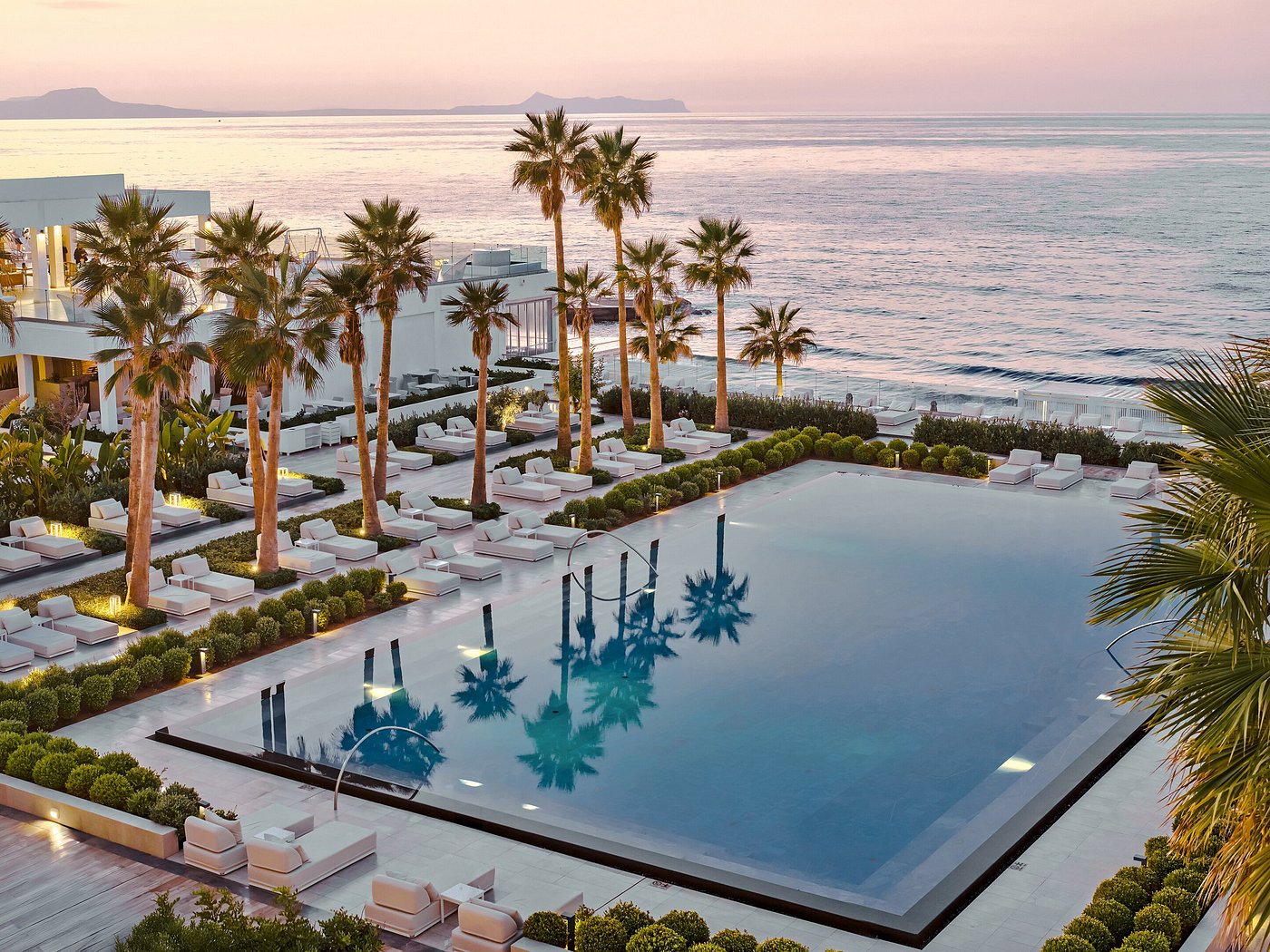 relaxing holidays at