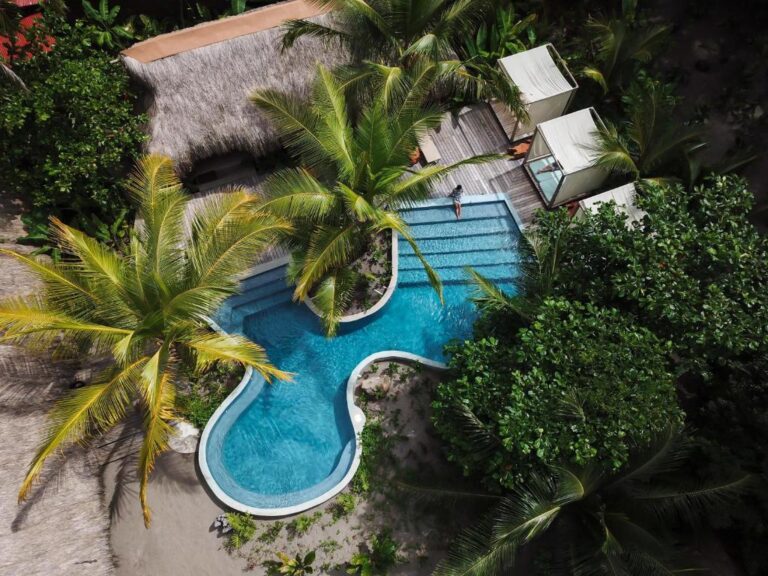 resort at isla palenque 1
