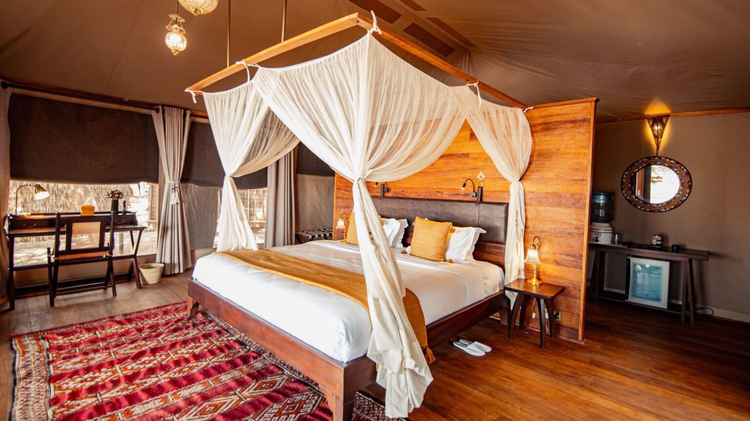 soroi larsens luxury suite