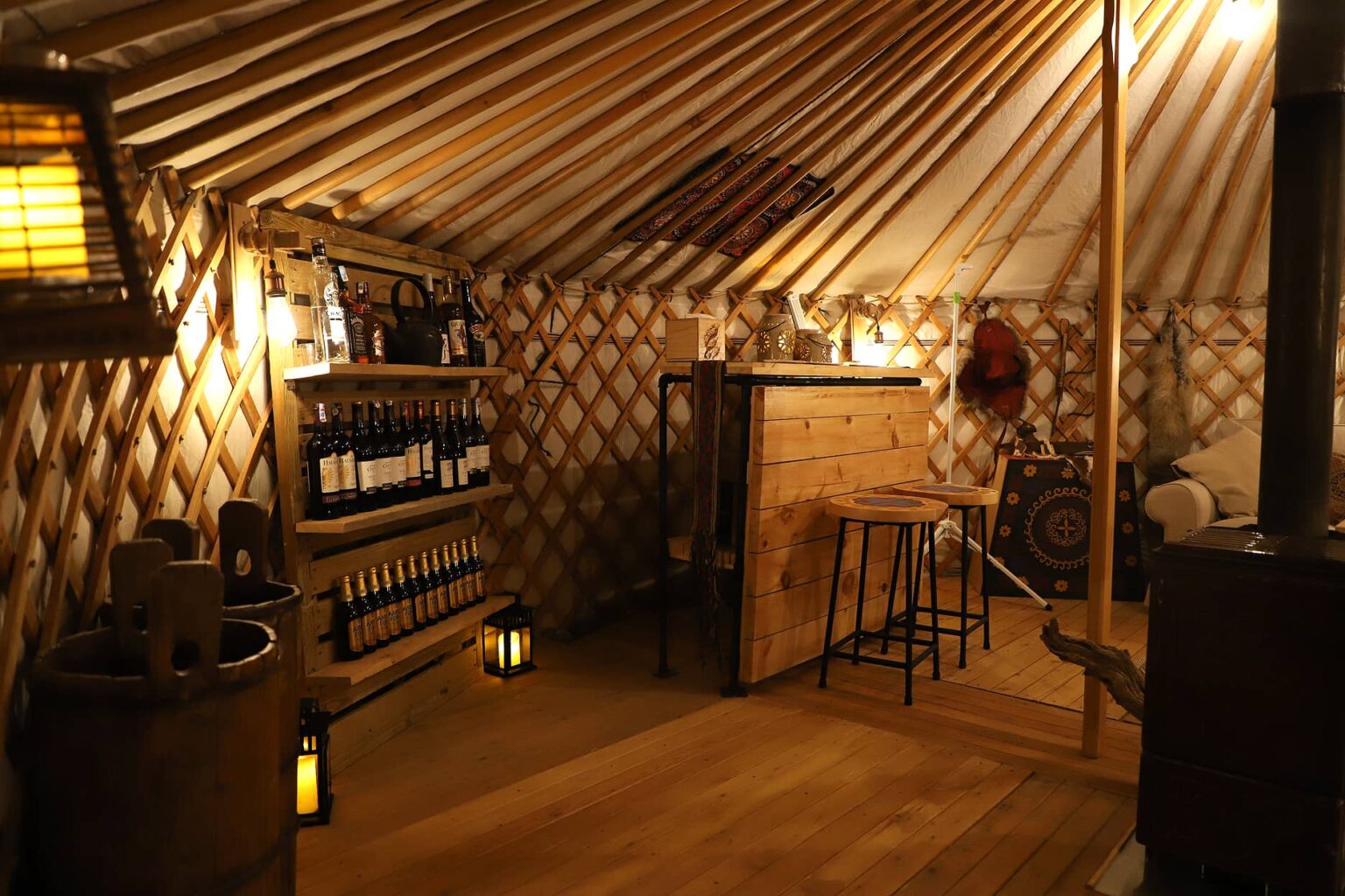 eagle lounge 01