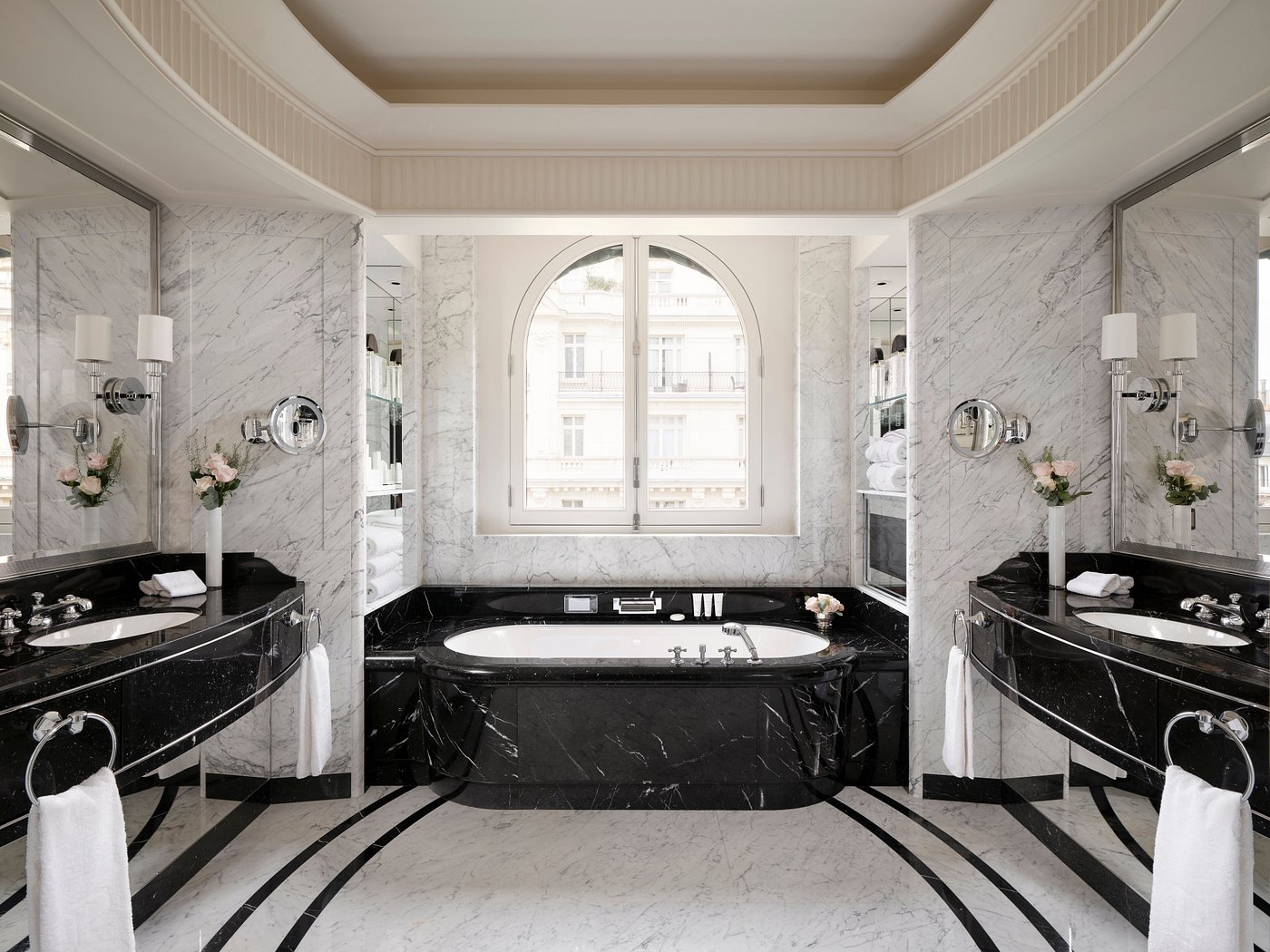 grand premier suite bathroom