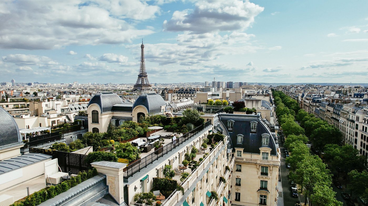 the peninsula paris drone