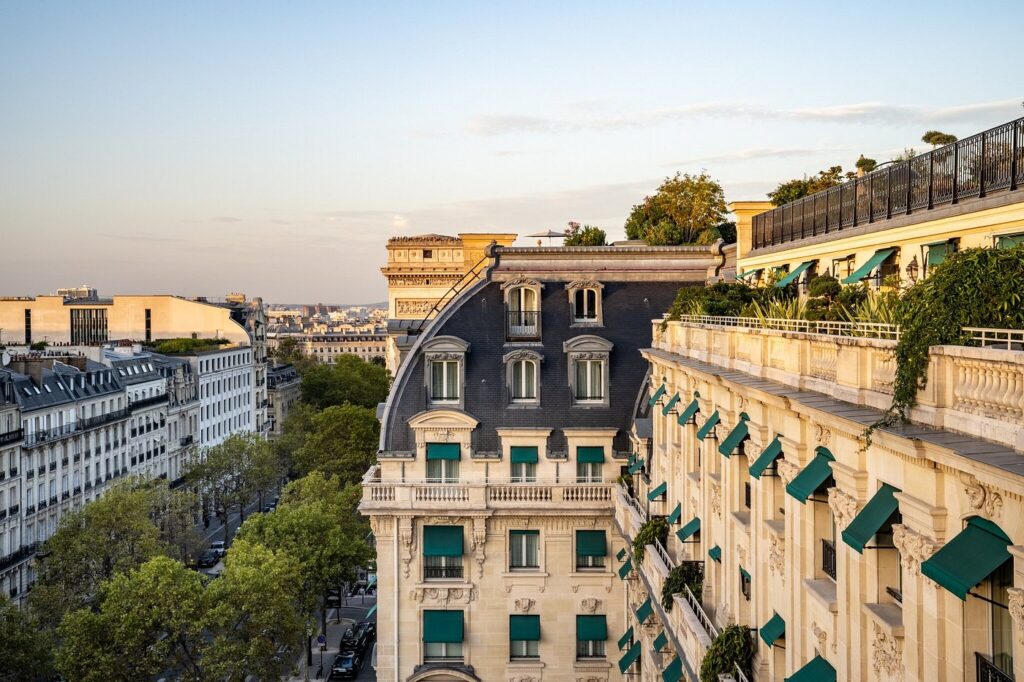the peninsula paris view