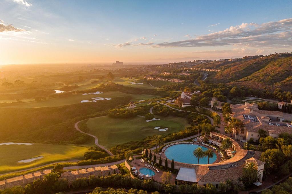 the resort at pelican hill 4