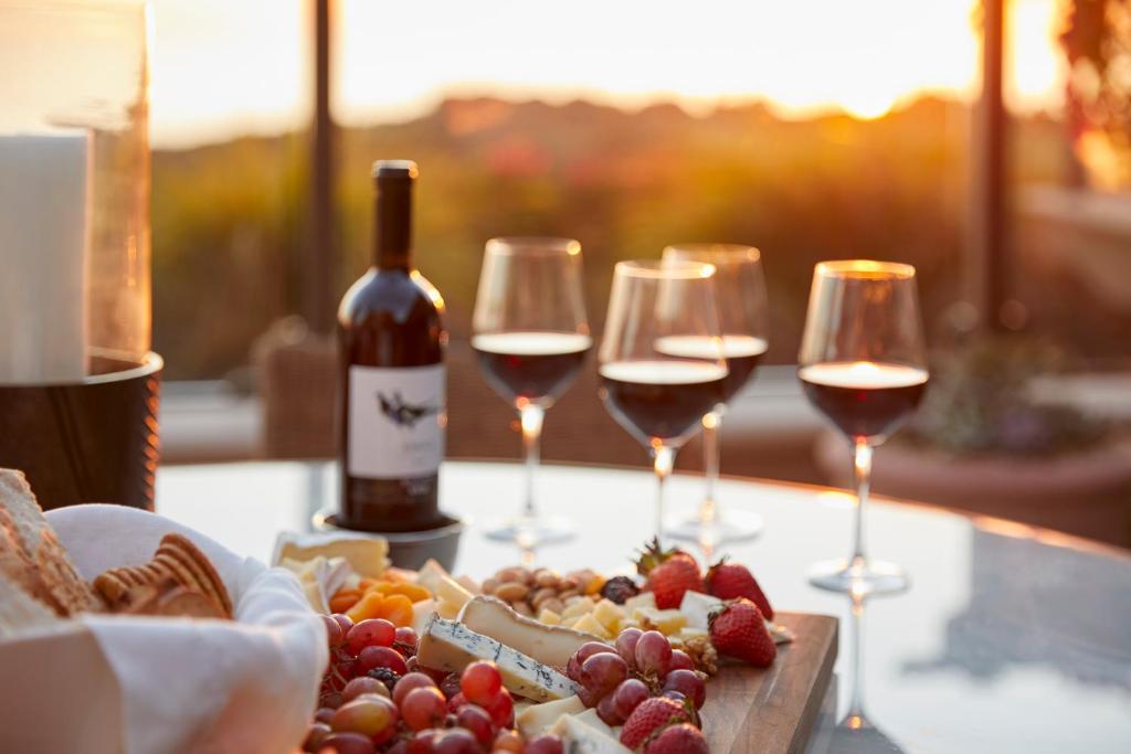 the resort at pelican hill lokalne wino i jedzenie