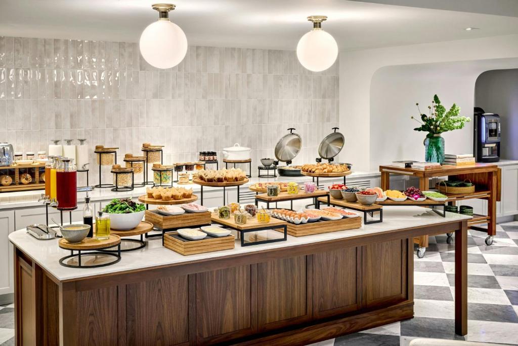 the ritz carlton laguna 15