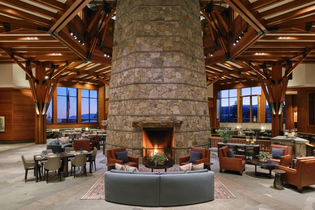the ritz carlton lake tahoe 2